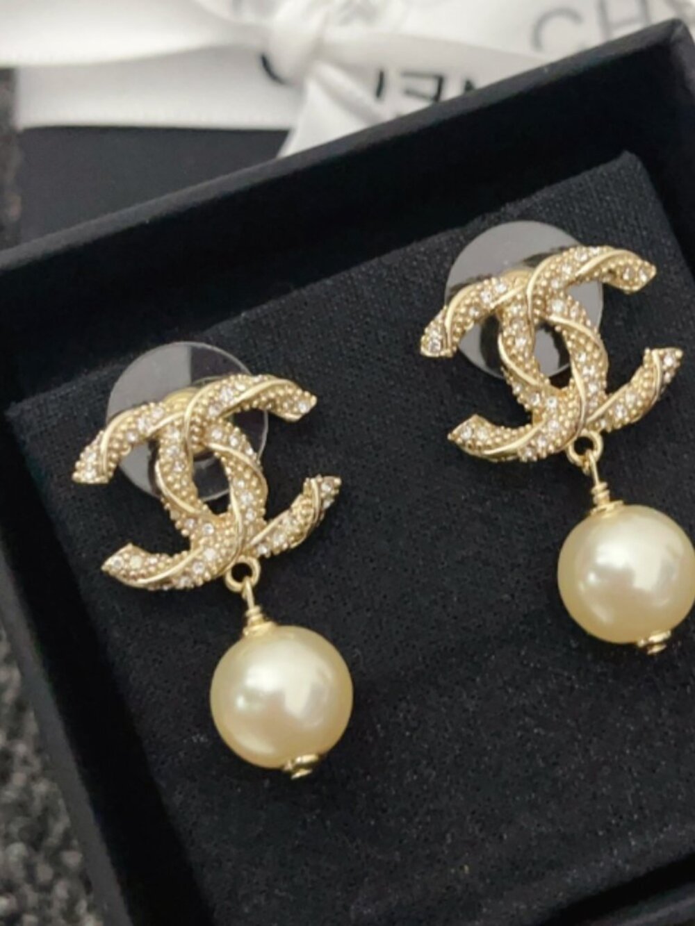 Chanel Earrings - Picture 4 of 6